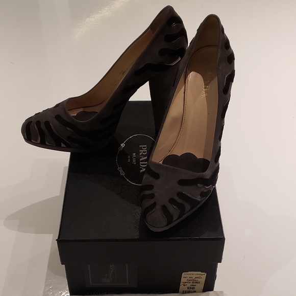 Prada heels - Picture 2 of 8